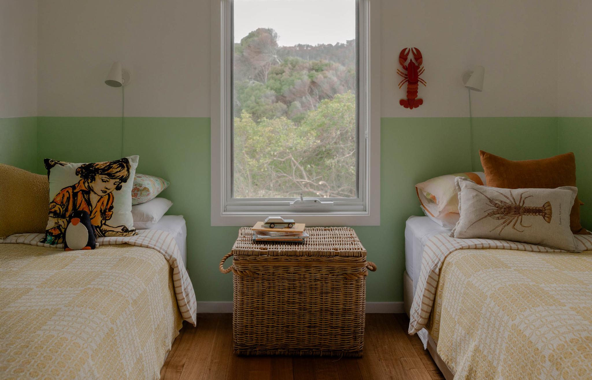 Frankie Beach House Architectural photography and interior photography by Mbark.studio